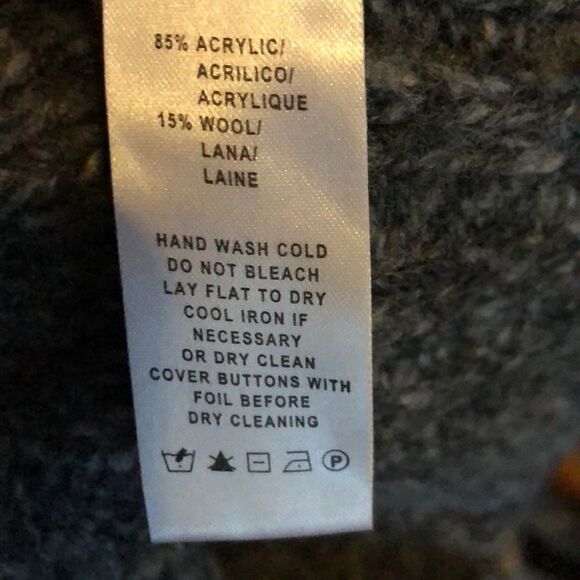 Kenzie XS Long Sweater Vest W/Lg Buttons - Picture 6 of 6